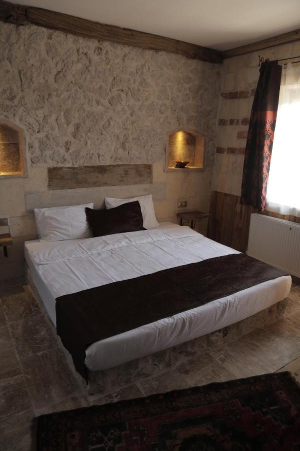 Hotel Philosophia Ючхисар Екстериор снимка